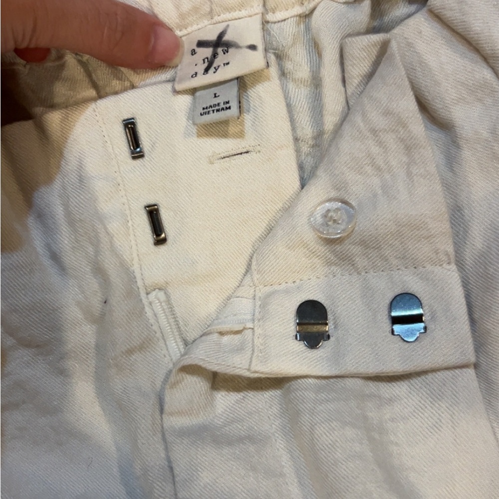a new day Off-White Women's Trousers